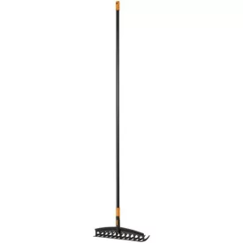 Fiskars Solid univerzális kerti gereblye nyéllel